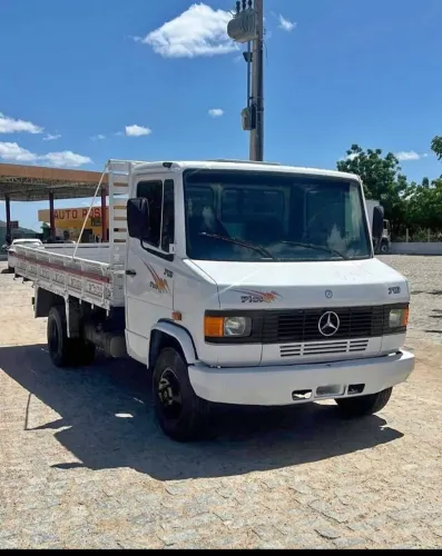 Mercedinha 710