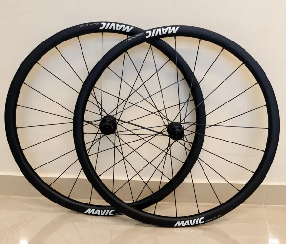 Rodas Mavic Ksyrium 30mm Disc