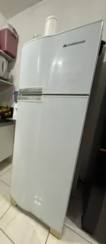 Vendo geladeira Continental em bom estado de conservação