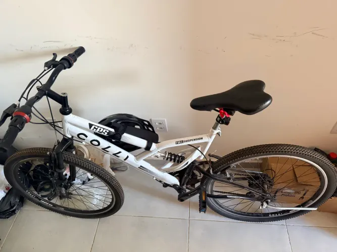 Bike com amortecedor aro 29 nunca usada 