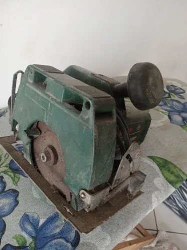 Makita bosh 127v
