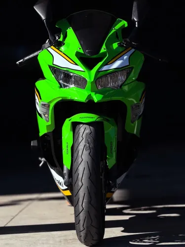 Ninja ZX-4R (77 Cv) Baixo Km