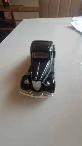 Carrinho de ferro de 20 cm