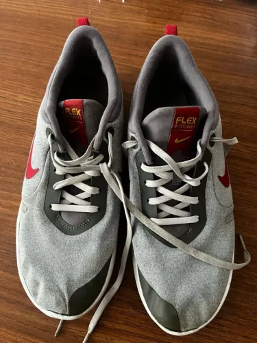 Nike Flex Experience RN 8 (Running), usado. em bom estado - N 41