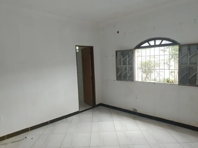 VENDO 10 TAREFAS DE TERRA COM ÓTIMA CASA