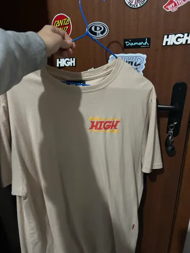 camiseta high