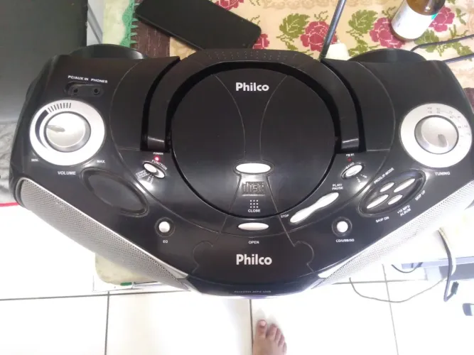 Som portátil philco 