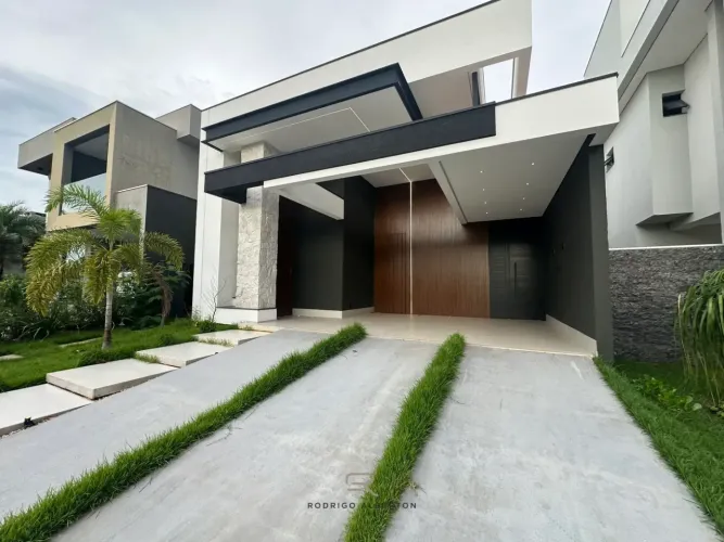 Casa Térrea, Mobiliáda com 177m² no Belvedere 2, por R$ 2.1Mi