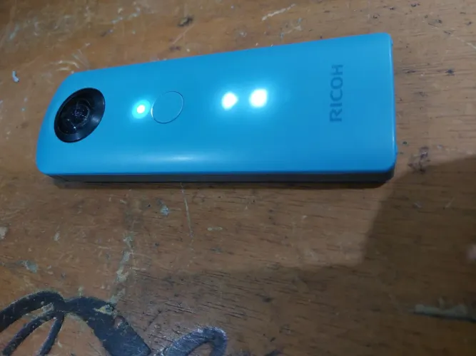Câmera ricoh theta tudo ok
