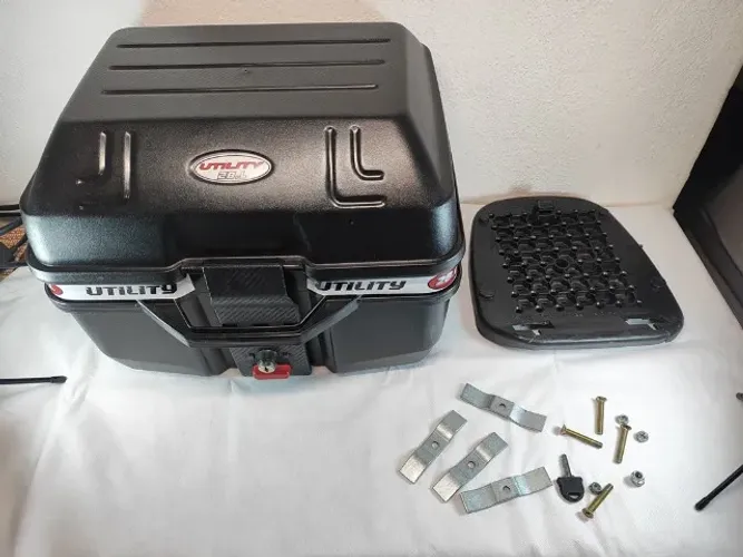 Bauleto Quadrado Utility 28 Litros Com Base (Leia o Anuncio)