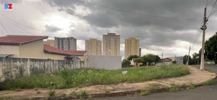Terreno Lote em Residencial Galo de Ouro, Cerquilho/SP