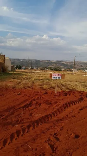Vendo lote bem localizado alto da boa Vista neropolis