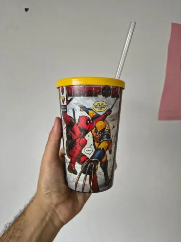 Copo UCI Deadpool e Wolverine (nunca usado)