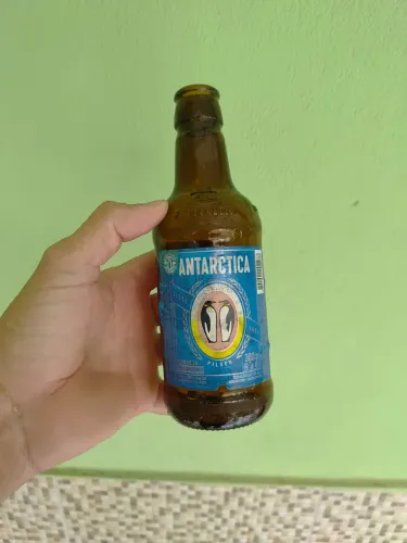 Litrinho garrafa pequena de cerveja