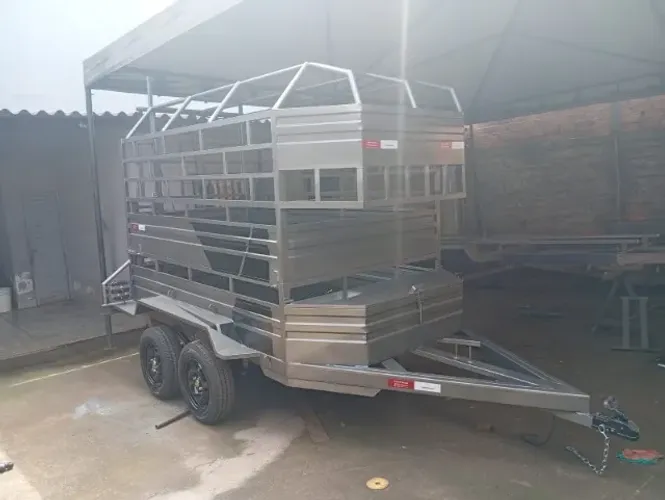 Carretinha boiadeira pra dois animais de grande porte sub grande removível pode usar como