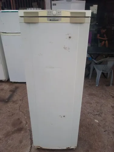 Geladeira continental branca 300 litros