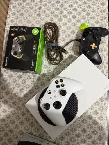 Xbox Series S 512GB Completo + 2 Controles + Caixa Original