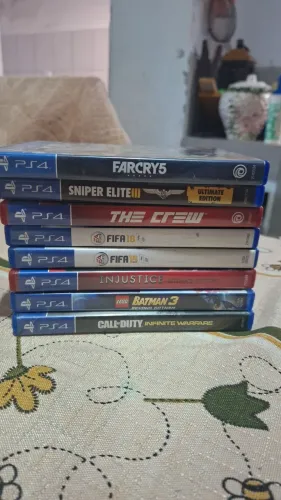 Vendo 8 jogos de PS4 em condições boas
