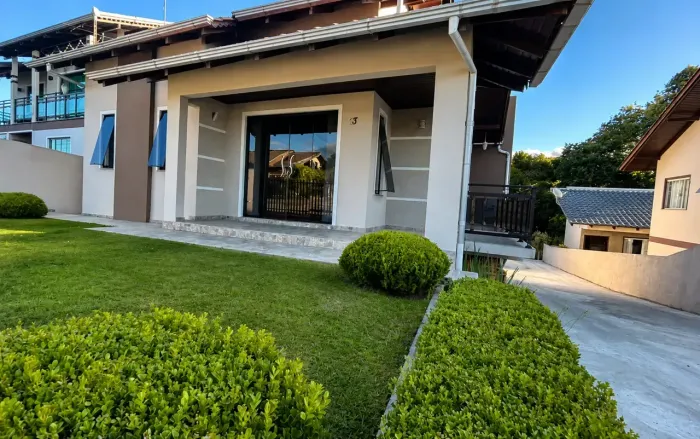 Imóvel para venda possui 222 metros quadrados com 3 quartos em Mato Preto - São Bento do S
