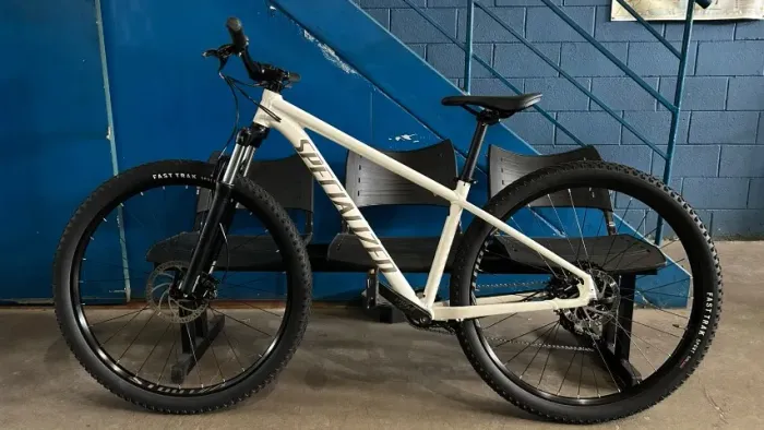 VENDO OU TROCO (POR PS5) - ? Specialized Rockhopper Comp 29 - Praticamente Nova! R$4.000