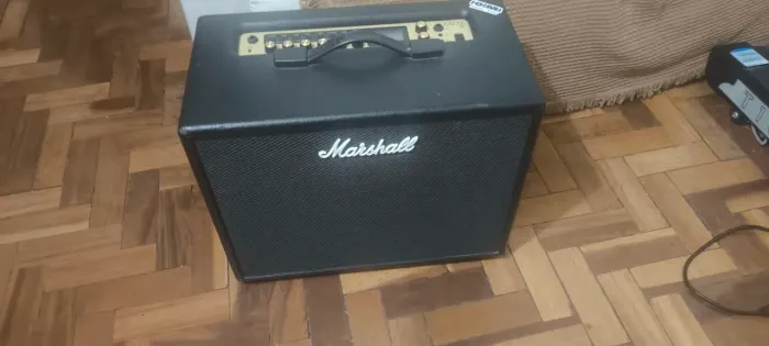 Caixa amplificada Marshall