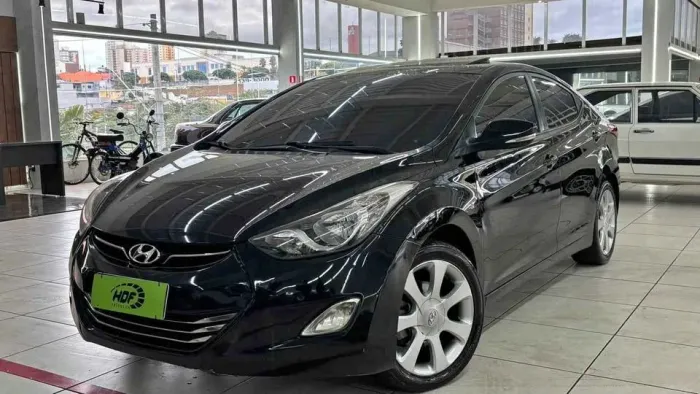 Hyundai Elantra GLS 1.8 16V Aut. 2013