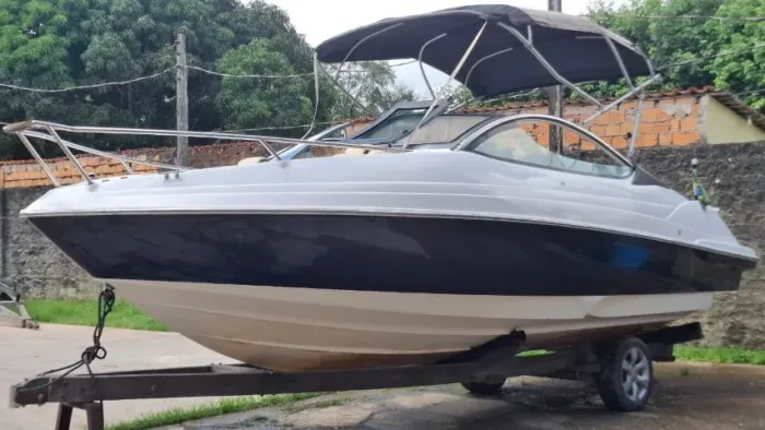 Lancha Focker 240 24 pés