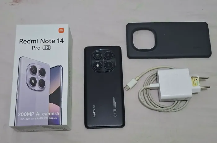 Vendo esse Redmi note 14 pro 5g na cor preta com 256gb é 12 de RAM.