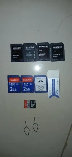 Lote de Cartões de Memória MicroSD/SD (64GB a 2GB) + Adaptadores e Leitor USB
