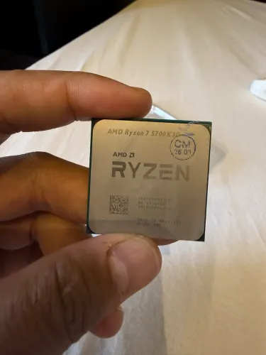 Processador AM4 Ryzen 7 5700x3d - ENVIO OLX