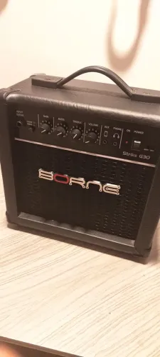 Amplificador de Guitarra Borne Strike G30