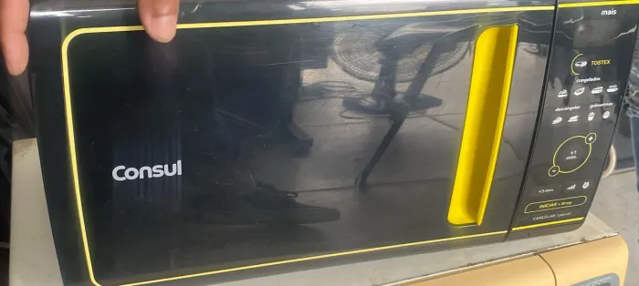 Vendo Micro ondas Consul 25 top de linha em.estado de novo R$ 380,00