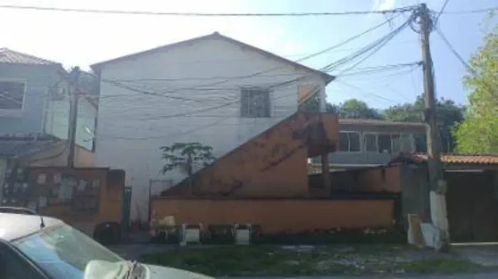 CASA RESIDENCIAL em GUAPIMIRIM - RJ, CENTRO
