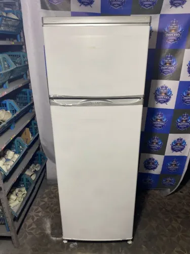 Geladeira Dako 350 litros