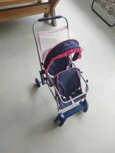 Carrinho de Bonecas Gêmeas 