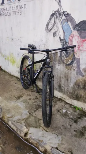 ?Bike MTB Absolute Nero 5 Aro 29 - Quadro 17 - Cubo Koozer e Freio Hidráulico