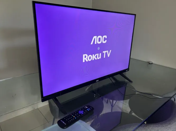 TV AOC - Roku TV - 32 - EXCELENTE ESTADO.