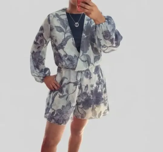 MACAQUINHO DE MANGA LONGA AZUL GUESS