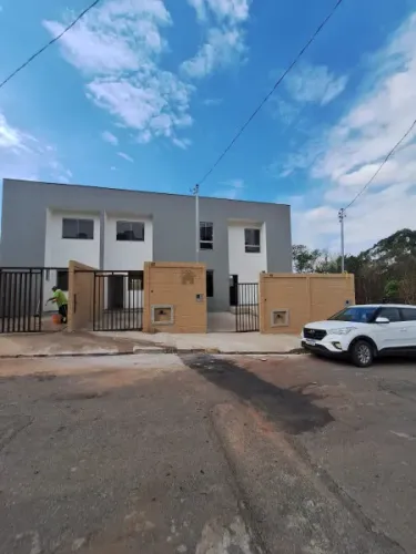 LINDA CASA GEMINADA 03 QUARTOS NO SANTA RITA EM IBIRITA