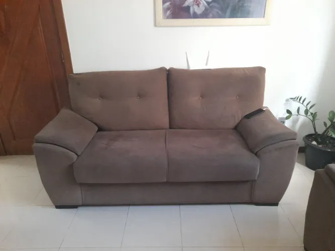 Vendo sofá 2 e 3 lugares carmel marrom