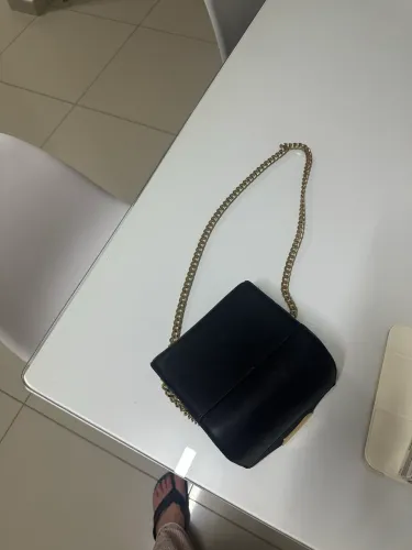 bolsa preta tiracolo