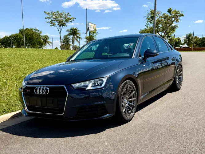 Audi A4 Limited Edition 2.0 TFSI S Tronic 2018