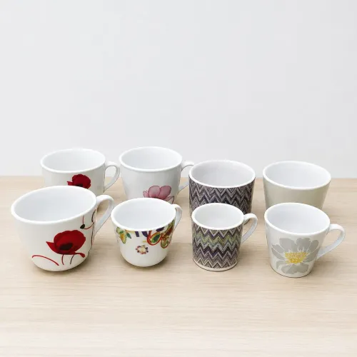 Kit 8 xicaras de porcelana 