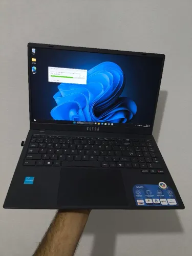 Notebook MULTI 15" 4gb ram + 256gb SSD super novo !