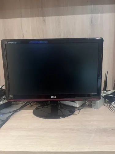 Monitor LG Flatron E2250V 21,5? Full HD LED