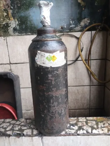 Cilindro de PPU de oxigênio cheio