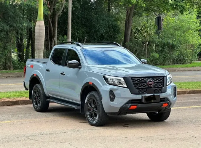 Nissan Frontier Pro4x CD 4X4 2.3 Bi-TB Die. AUT 2023