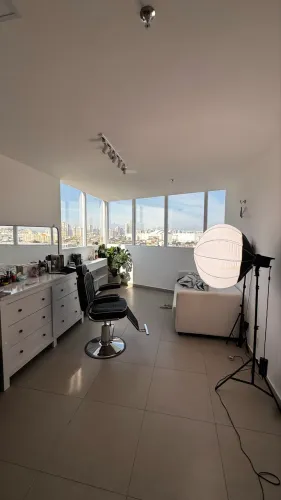 SALA PARA SUBLOCAÇÃO