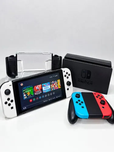 Nintendo Switch V2 DESBLOQUEADO com SD 64gb em Excelente estado de conservação