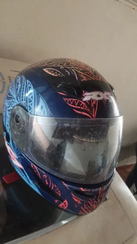 Capacete